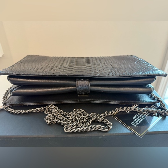 Rare Chanel Python shoulder bag - Picture 6 of 16